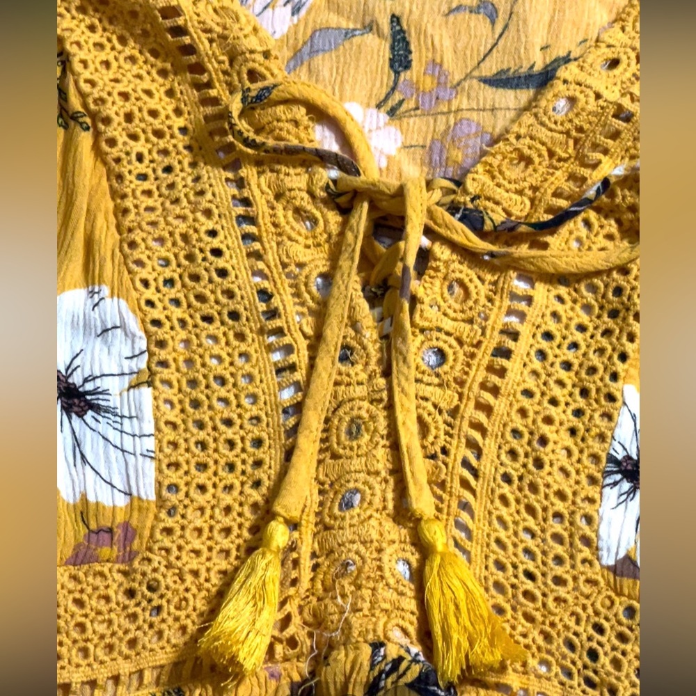 🌺TORRID Babydoll Gauze Crochet Top🌺 - Picture 5 of 14